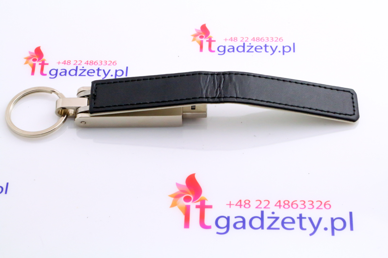 USB w czarnej skórzanej obudowie