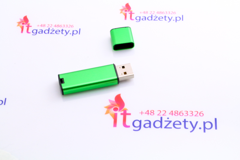 Zielony niedrogi pendrive pod grawer logo