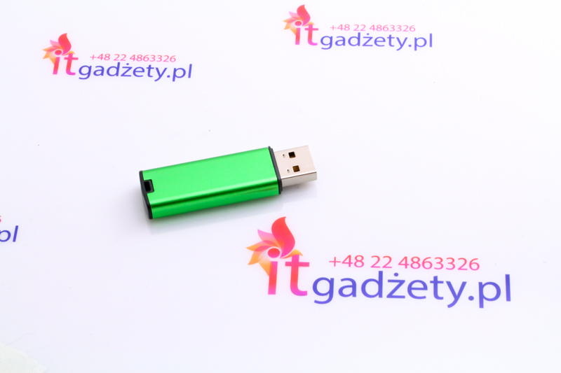 Zielony niedrogi pendrive pod grawer logo