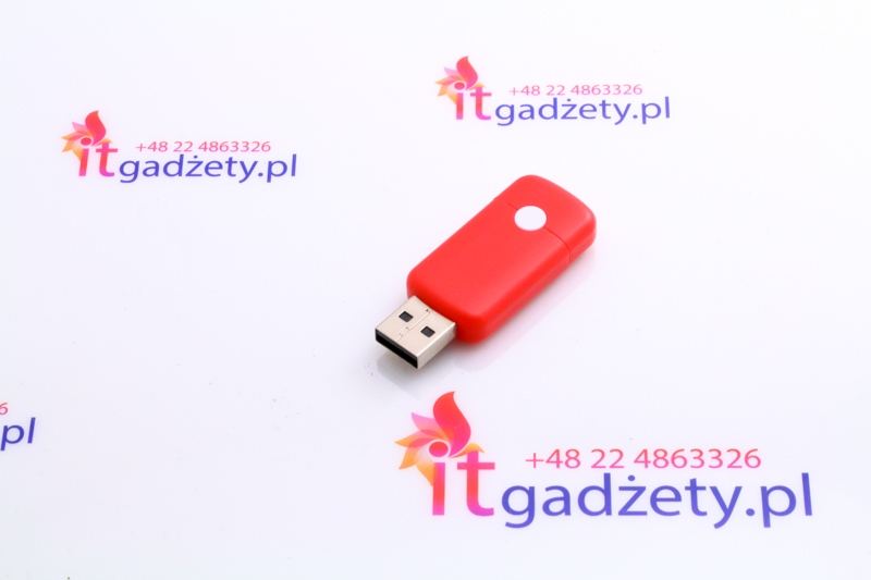 Czerwony pendrive, nadruk logo