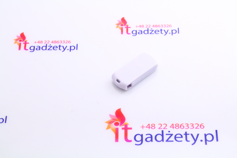 Biały pendrive z nadrukiem logo