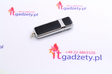Czarna elegancka pamięć USB w obudowie ze skóry